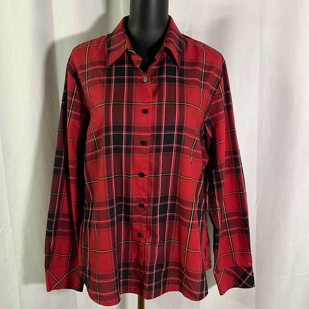 Foxcroft Red Tartan Plaid Wrinkle Free Shaped Fit Button Down Shirt